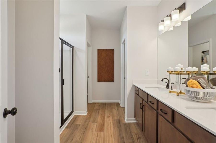 Furnished interior view inside a new home in Oakmont, Dallas (Image 33).