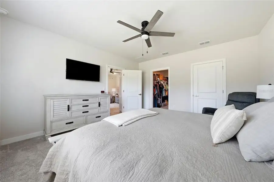 Furnished interior view inside a new home in , Lady Lake (Image 12).