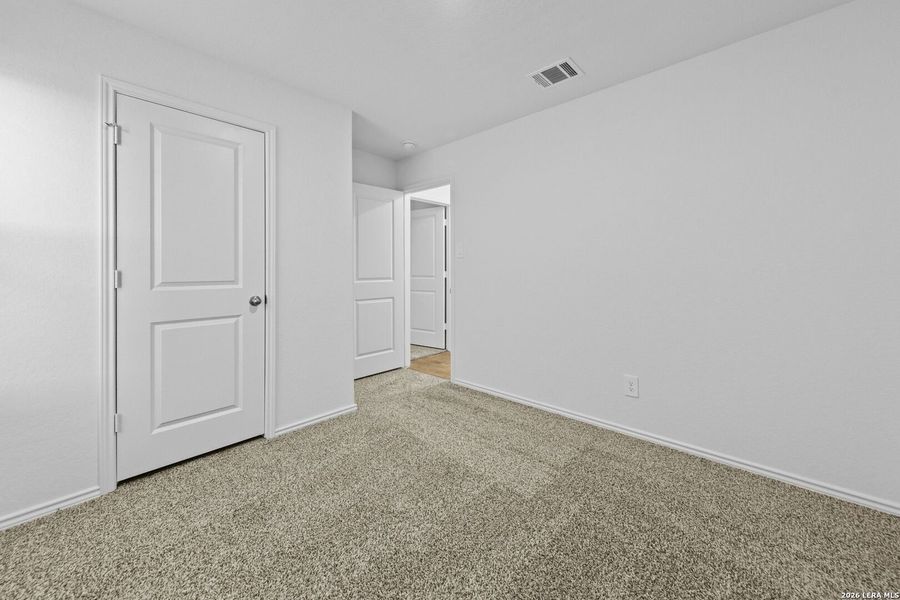 Spacious, unfurnished interior of a new home in Hickory Ridge, Elmendorf (Image 24).