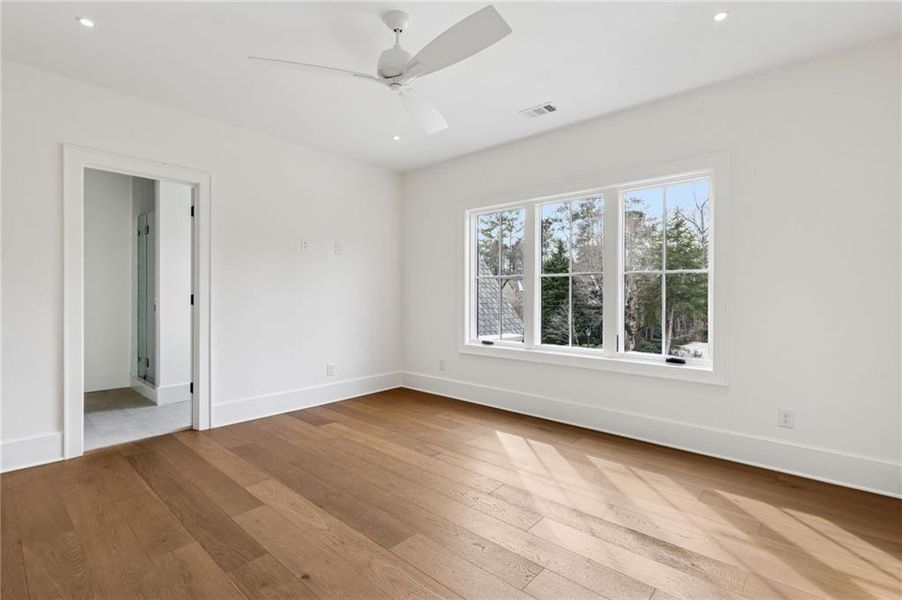 Spacious, unfurnished interior of a new home in , Suwanee (Image 29).