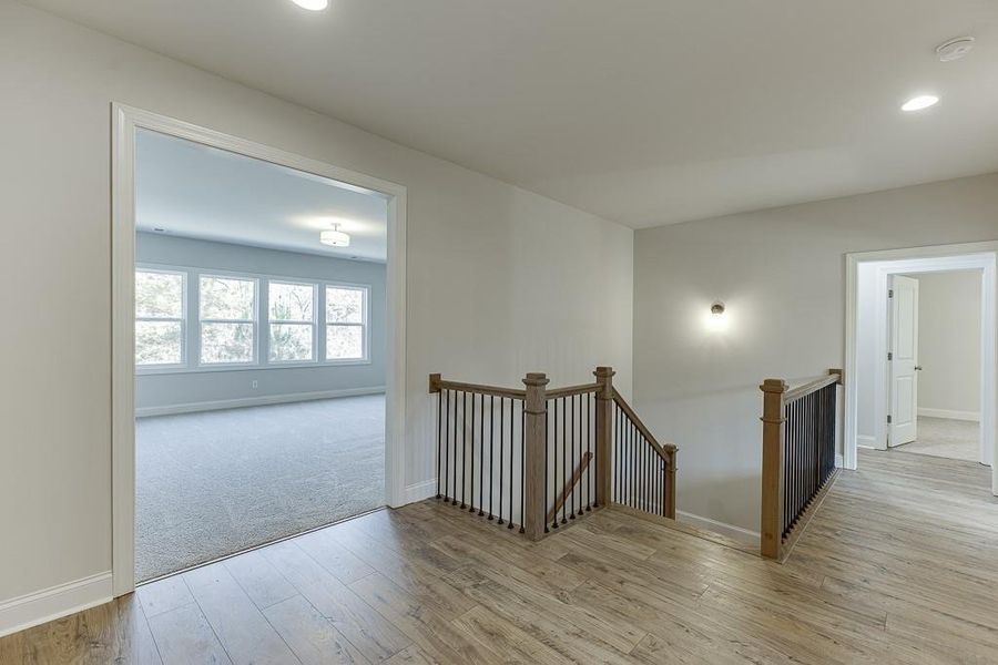Spacious, unfurnished interior of a new home in , Bishop (Image 38).