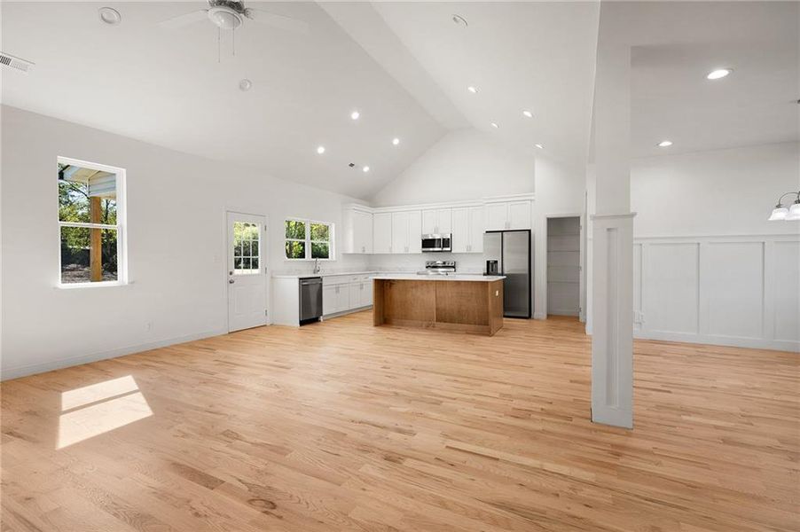 Spacious, unfurnished interior of a new home in , Calhoun (Image 18).