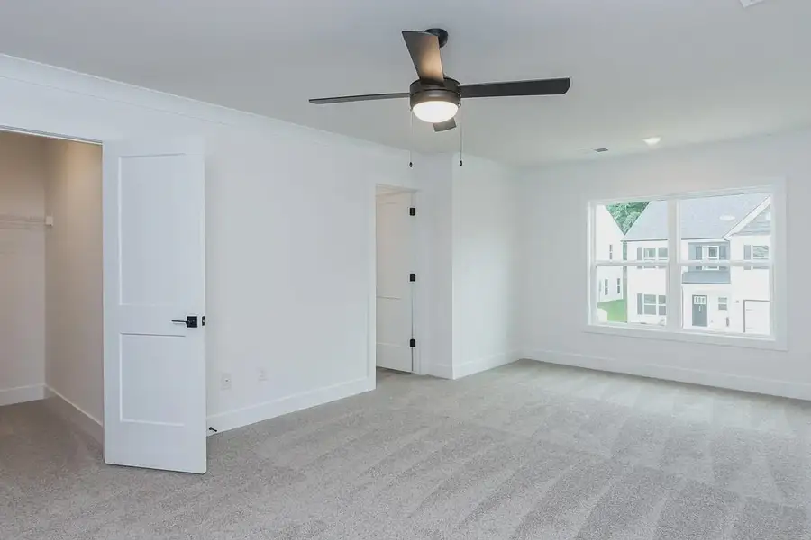 Spacious, unfurnished interior of a new home in Parkstone Place Townhomes, Roebuck (Image 20). Spacious, unfurnished interior of a new home in Parkstone Place Townhomes, Roebuck (Image 20).
