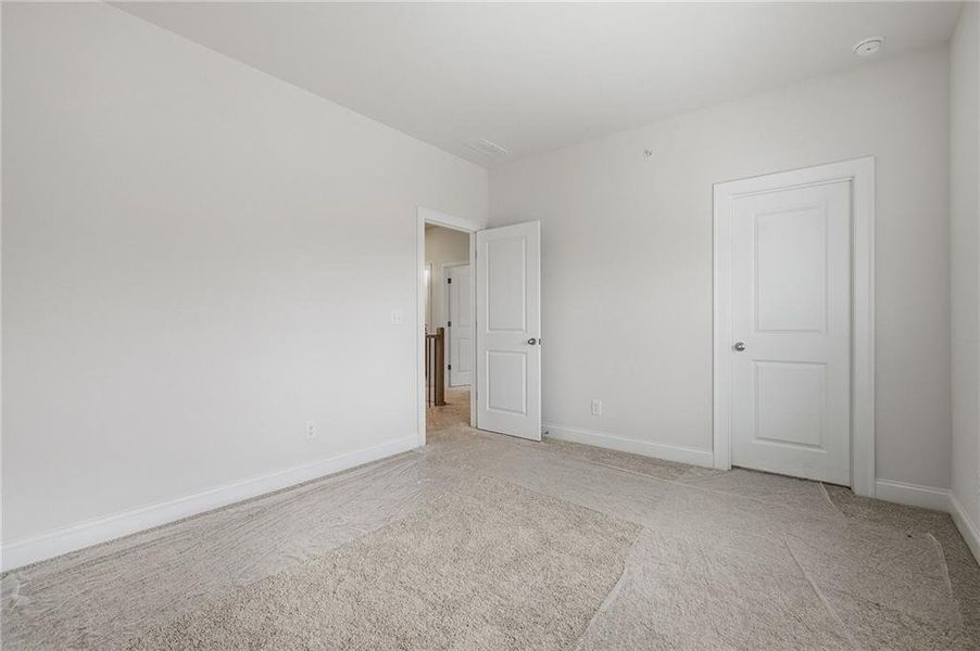 Spacious, unfurnished interior of a new home in , Marietta (Image 17).
