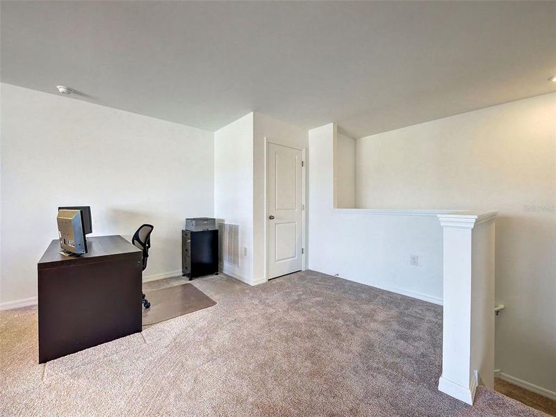 Spacious, unfurnished interior of a new home in , North Fort Myers (Image 23).