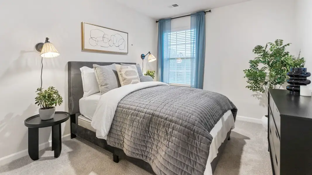 Furnished interior view inside a new home in Hastings Farm, Kernersville (Image 16).