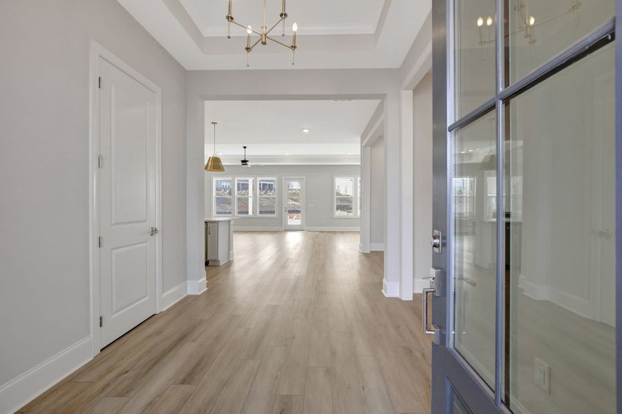 Taylor Model | Entry Foyer