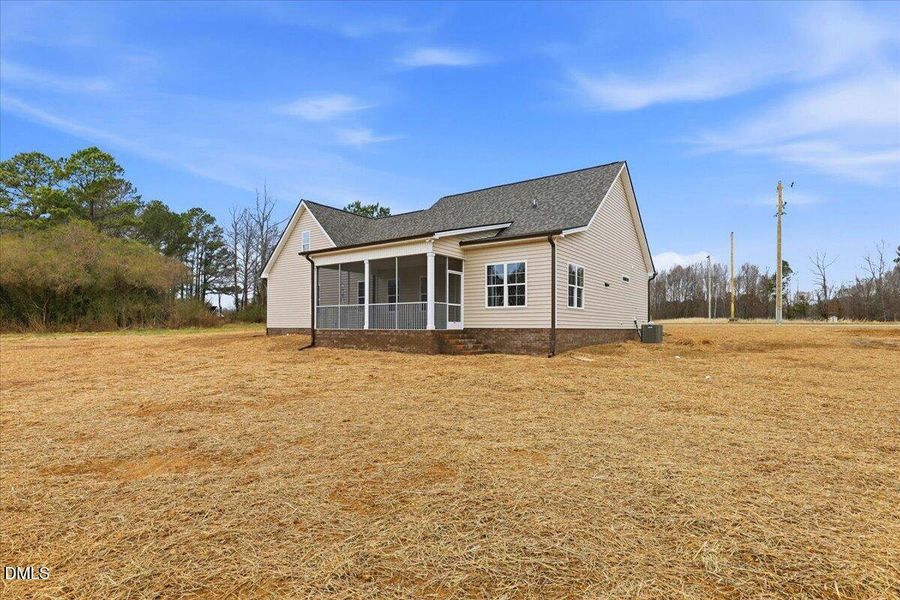 06-7379 Hill Rd-6