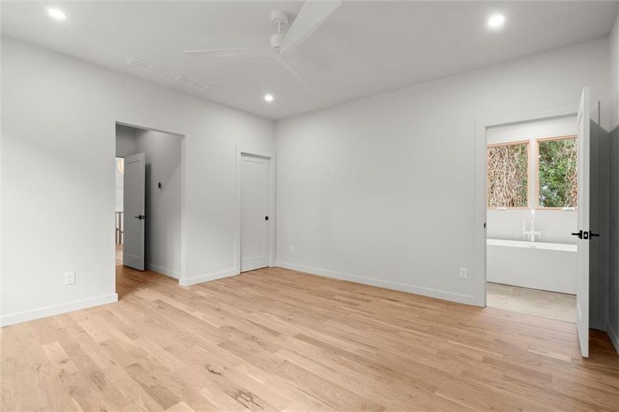 Spacious, unfurnished interior of a new home in , Atlanta (Image 27).