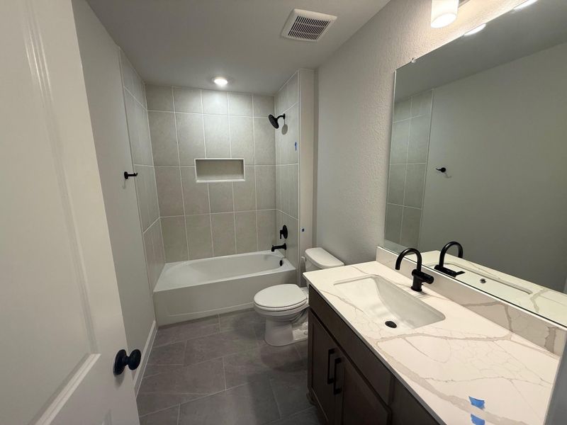 Furnished interior view inside a new home in Wellborn Settlement, College Station (Image 3).