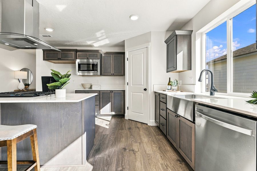 Furnished interior view inside a new home in Upland Meadows, Hermiston (Image 12).