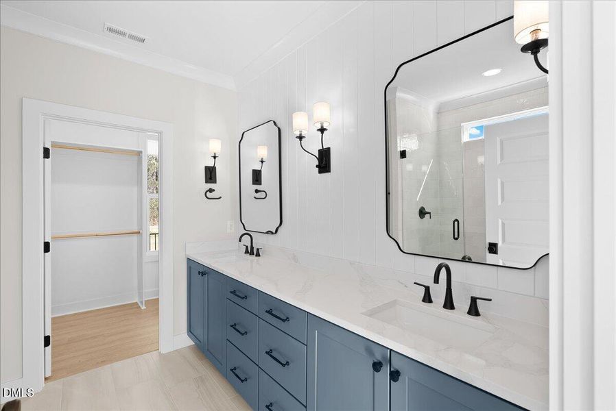 16-DSC03070 16-DSC03070