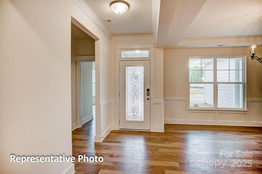 Spacious, unfurnished interior of a new home in Robinson Oaks, Gastonia (Image 25).