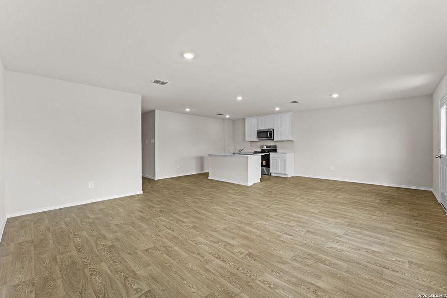 Spacious, unfurnished interior of a new home in Swenson Heights, Seguin (Image 13). Spacious, unfurnished interior of a new home in Swenson Heights, Seguin (Image 13).