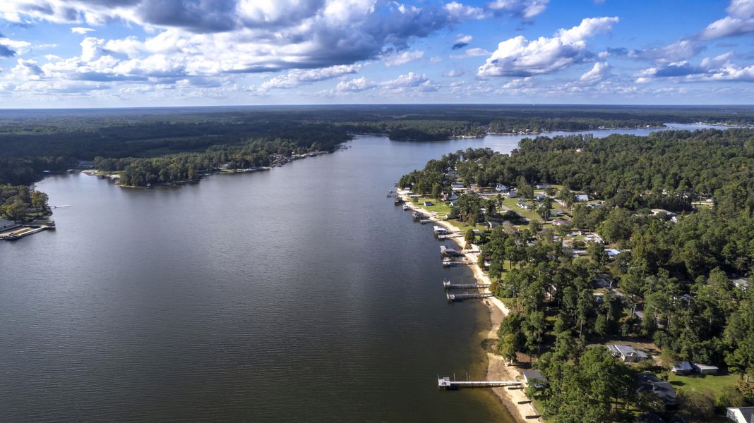 Image 27 of a home in .