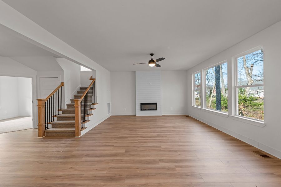 Representative unfurnished interior of a home built from the Two Story Farmhouse by Norfleet Builders in Cambria, White House (Image 15).