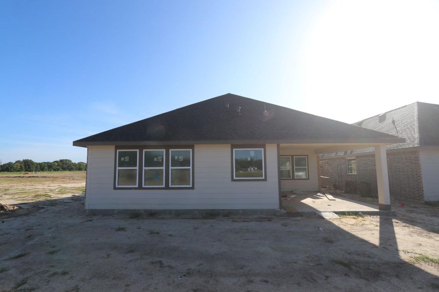Covered patio in the backyard