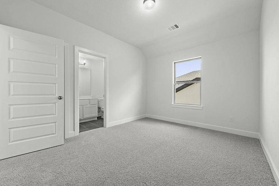 Spacious, unfurnished interior of a new home in Jubilee, Hockley (Image 23).