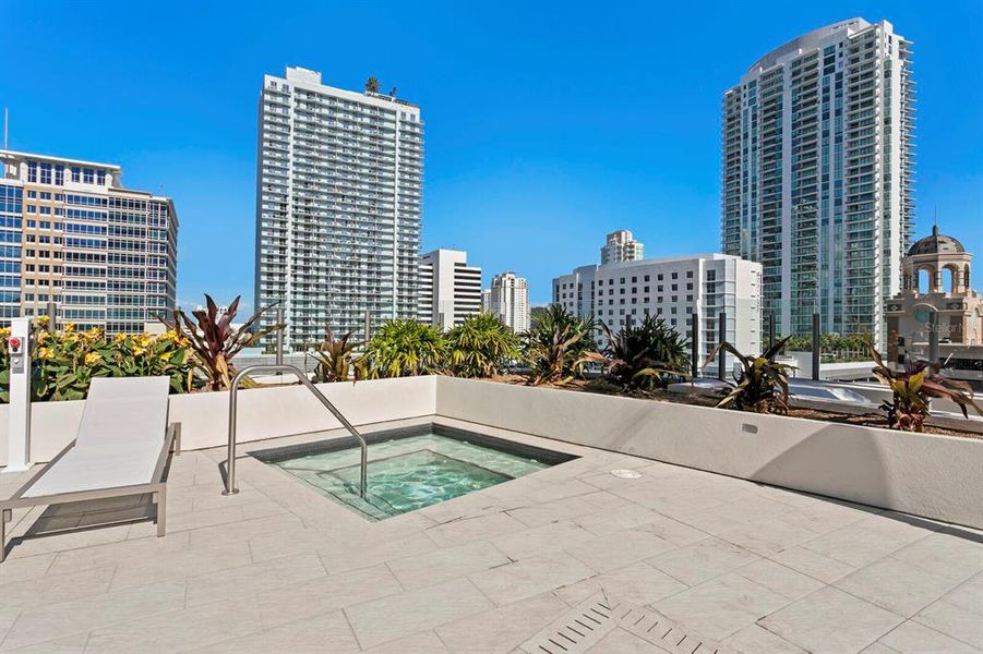 Condo located in St. Petersburg, FL showcasing its design and architecture (Image 37). Condo located in St. Petersburg, FL showcasing its design and architecture (Image 37).