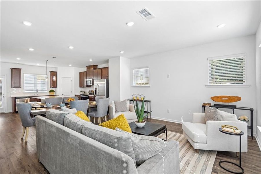 Furnished interior view inside a new home in Rosewood Farm, Lawrenceville (Image 18).