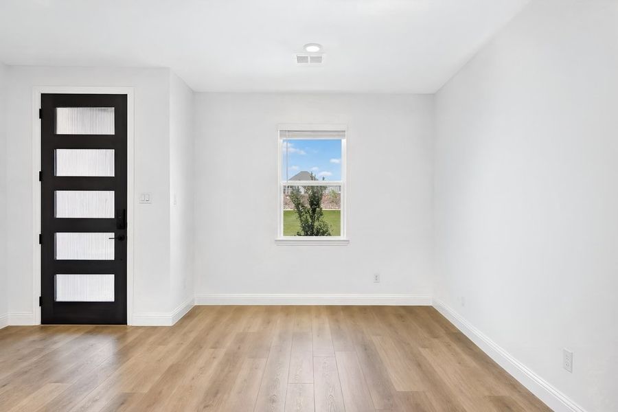 Spacious, unfurnished interior of a new home in Cross Creek Meadows, Celina (Image 14). Spacious, unfurnished interior of a new home in Cross Creek Meadows, Celina (Image 14).