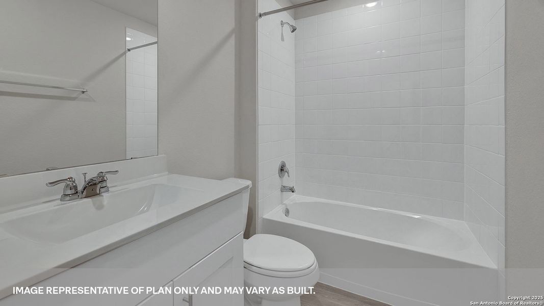 Image 38 of a home in Paramount.