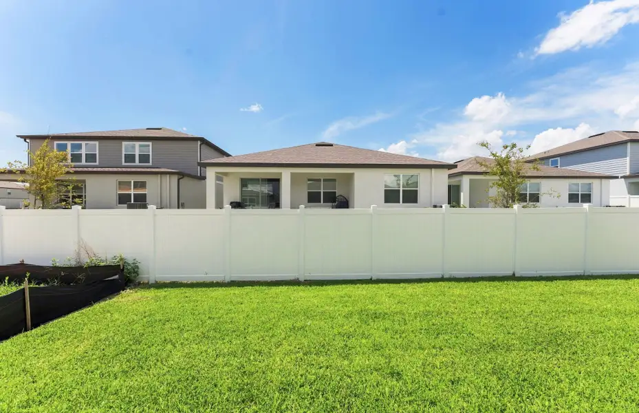 Exterior details and patio area of a home in Marion Ranch, Ocala (Image 3).