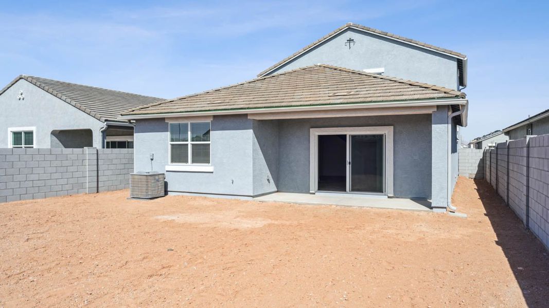 Representative exterior details of a home built from the Mitchell by D.R. Horton in Upper Canyon, Phoenix (Image 20).