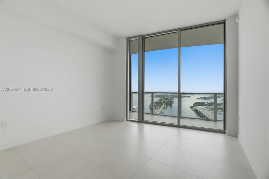 Spacious, unfurnished interior of a new home in , Miami (Image 55).