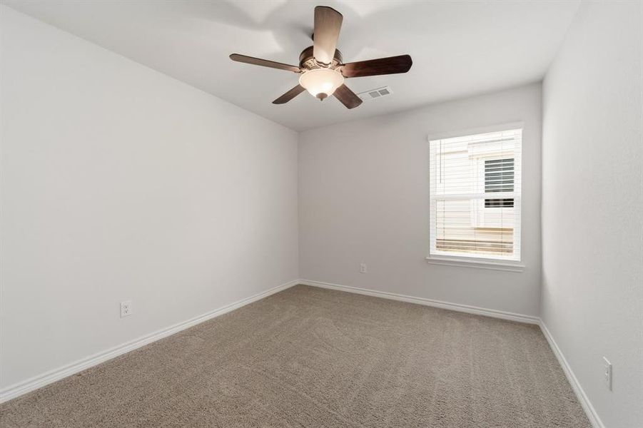 Spacious, unfurnished interior of a new home in Retreat at Fossil Creek, Fort Worth (Image 23).