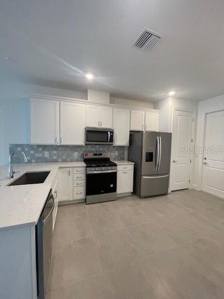 Furnished interior view inside a new home in Del Webb Catalina, Lakewood Ranch (Image 14). Furnished interior view inside a new home in Del Webb Catalina, Lakewood Ranch (Image 14).