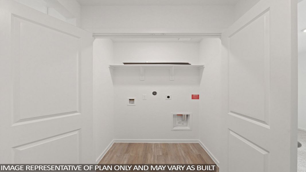 Spacious, unfurnished interior of a new home in Porters Mill, New Caney (Image 13).