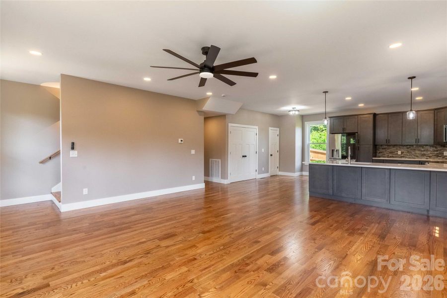 Spacious, unfurnished interior of a new home in , Asheville (Image 29).