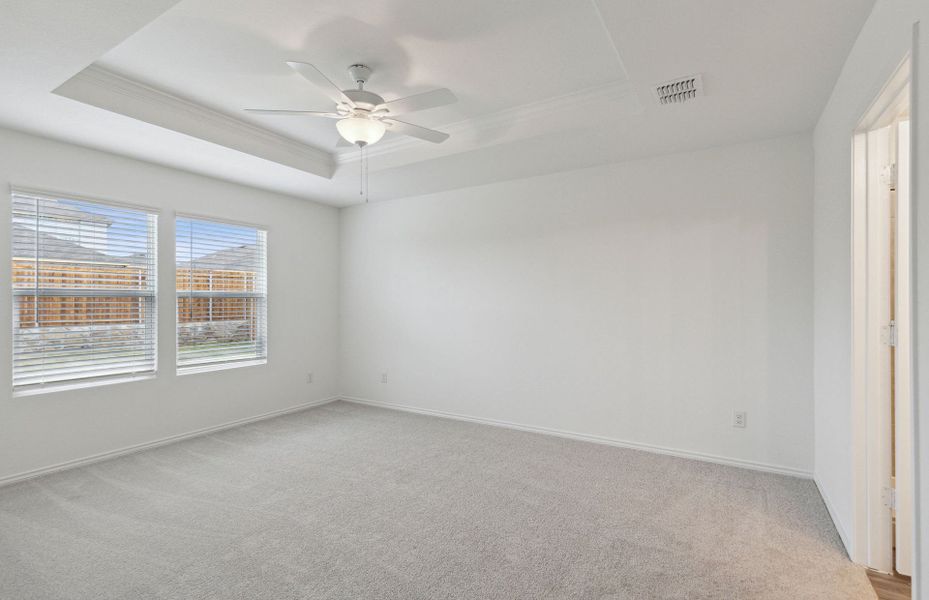 Representative unfurnished interior of a home built from the Enloe by Centex in Dove Song, Marion (Image 20).