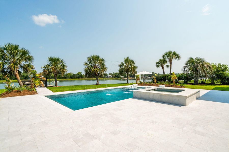 Community amenities in , Isle Of Palms (Image 108).