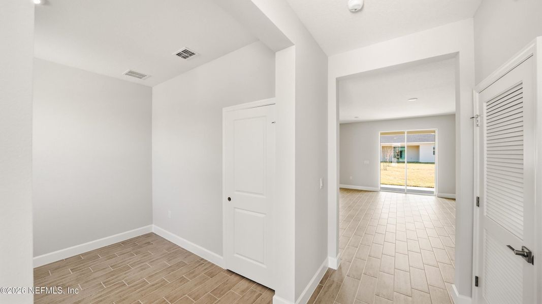 Spacious, unfurnished interior of a new home in , Palm Coast (Image 21).