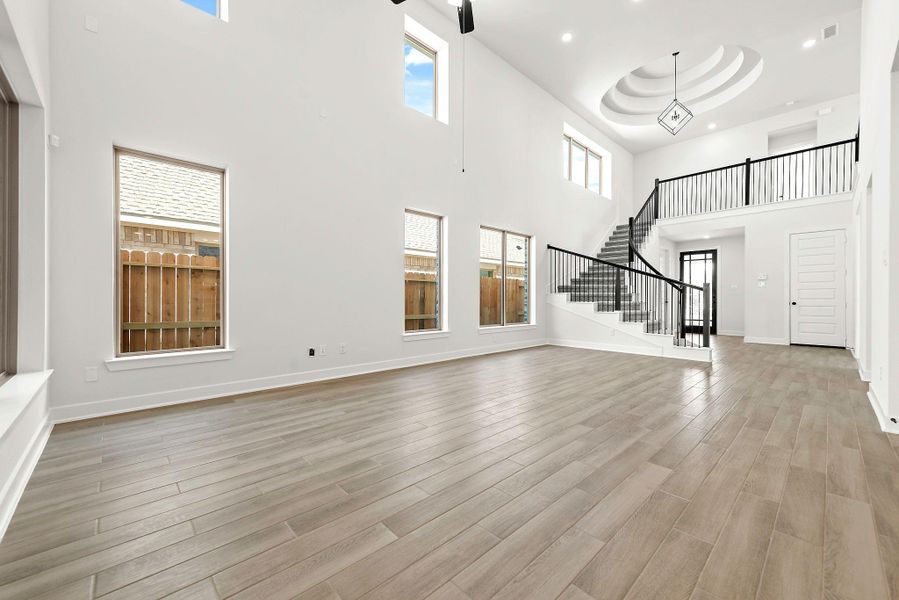Spacious, unfurnished interior of a new home in Austin Point, Richmond (Image 9).