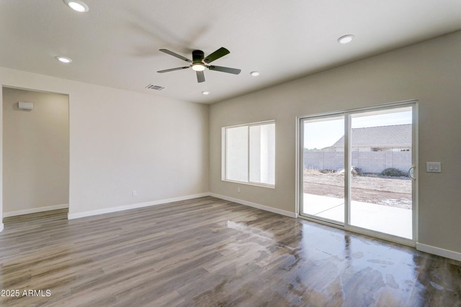 12503 W Cabrillo Dr-15 12503 W Cabrillo Dr-15