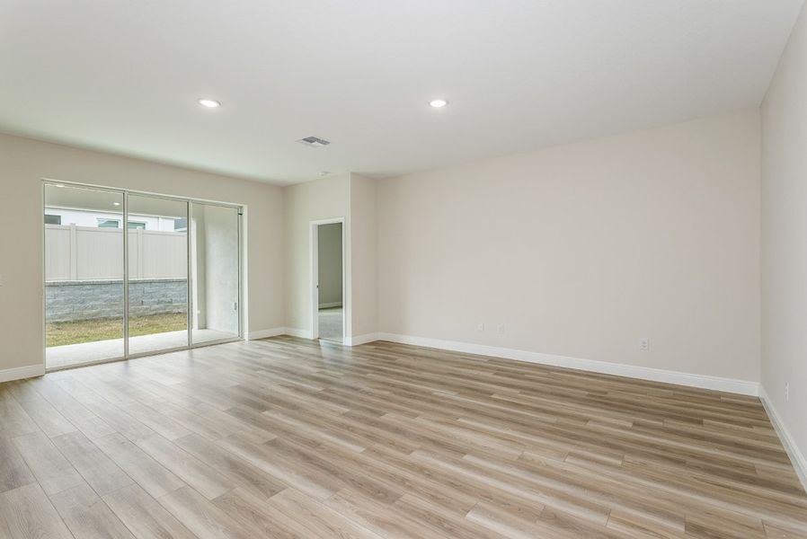 Spacious, unfurnished interior of a new home in Pasadena Woods, Wesley Chapel (Image 15). Spacious, unfurnished interior of a new home in Pasadena Woods, Wesley Chapel (Image 15).