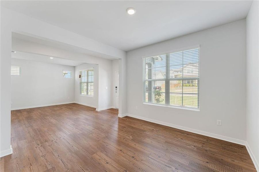 Spacious, unfurnished interior of a new home in Parkview Estates, South Fulton (Image 31).
