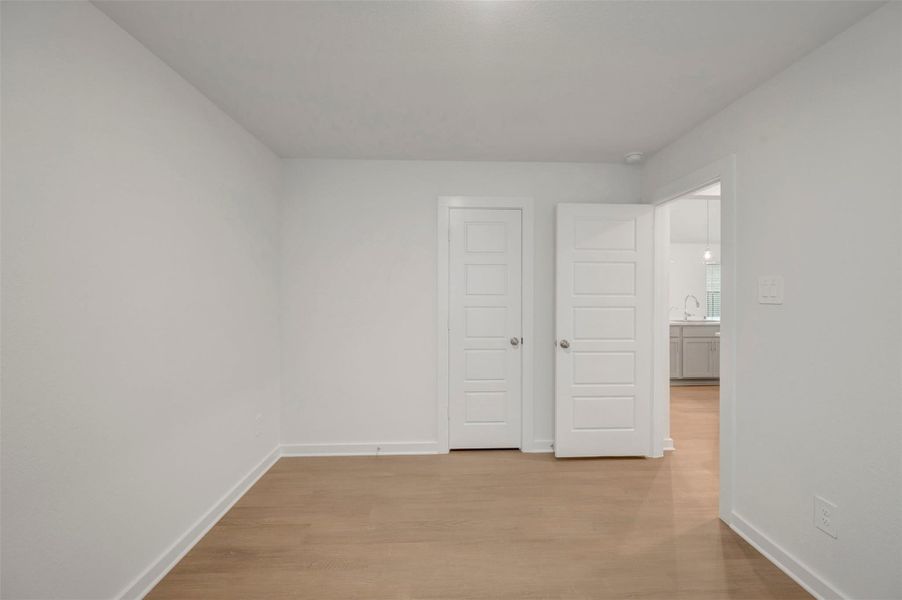 Spacious, unfurnished interior of a new home in Sorella, Tomball (Image 23). Spacious, unfurnished interior of a new home in Sorella, Tomball (Image 23).