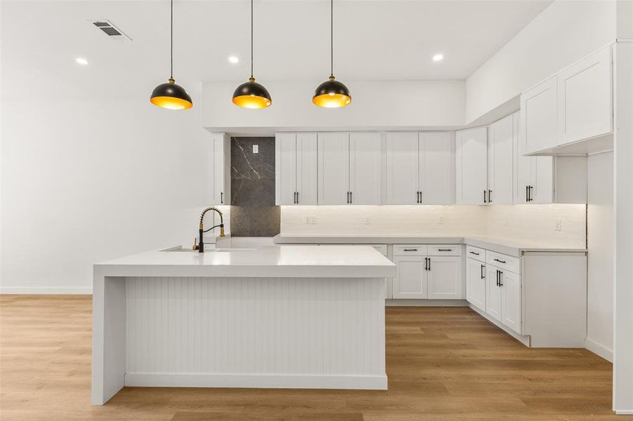Furnished interior view inside a new home in , Dallas (Image 9).
