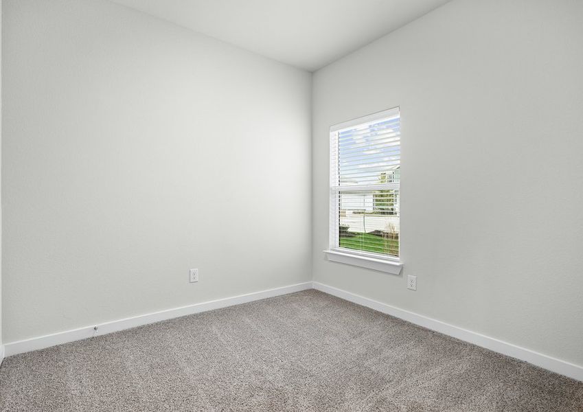 The secondary bedrooms are the perfect space for children's bedrooms or guest rooms. The secondary bedrooms are the perfect space for children's bedrooms or guest rooms.