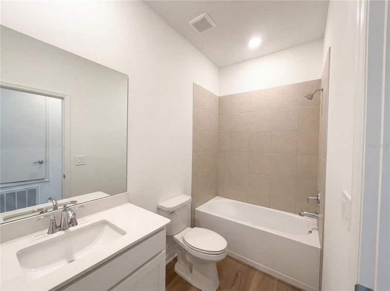 Furnished interior view inside a new home in Grand Park, Dunnellon (Image 6).