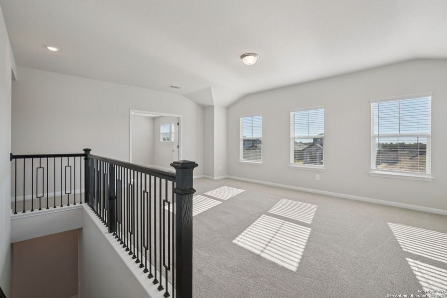 Spacious, unfurnished interior of a new home in Carmel Ranch, Schertz (Image 18). Spacious, unfurnished interior of a new home in Carmel Ranch, Schertz (Image 18).