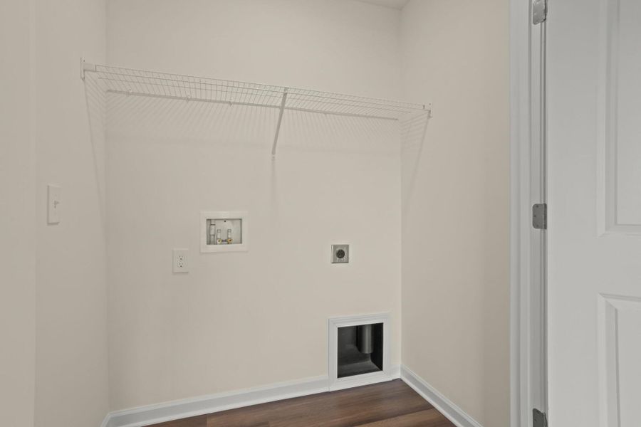 Spacious, unfurnished interior of a new home in Bellevue, Greenville (Image 22). Spacious, unfurnished interior of a new home in Bellevue, Greenville (Image 22).