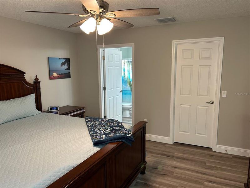 Furnished interior view inside a new home in , Dunnellon (Image 12).