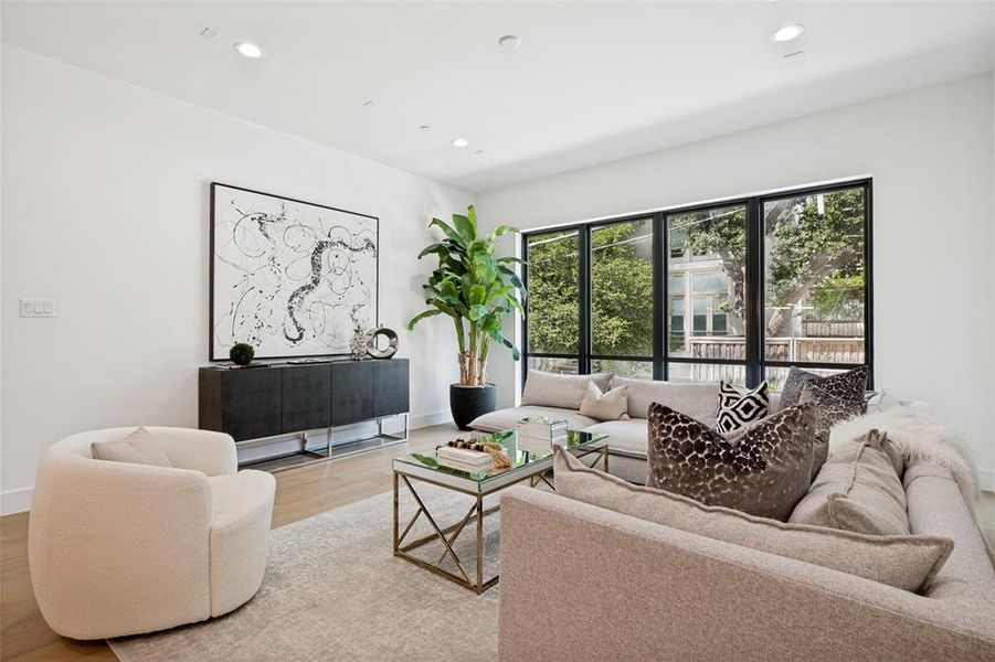 Furnished interior view inside a new home in , Dallas (Image 20). Furnished interior view inside a new home in , Dallas (Image 20).