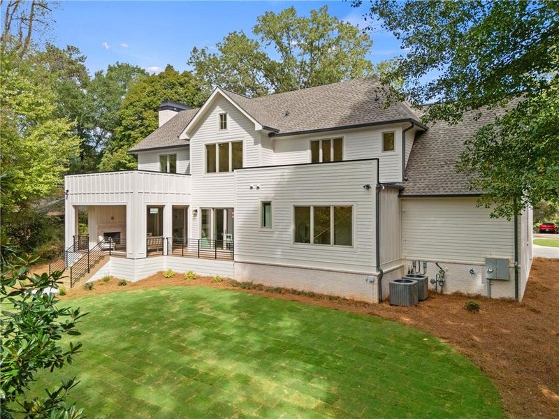 Image 94 of a home in .