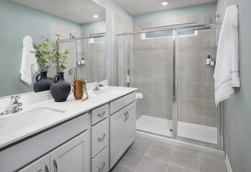 Sierra Model Owner's Bath